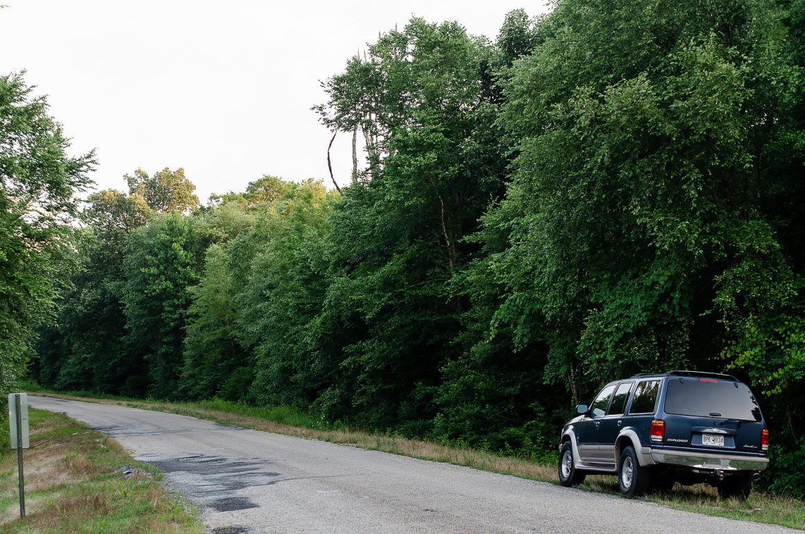 1998 Ford Explorer on country road